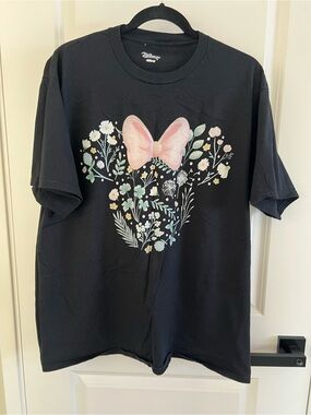 Disney Black Short-Sleeve Tee with Pastel Floral Heart and Pink Bow